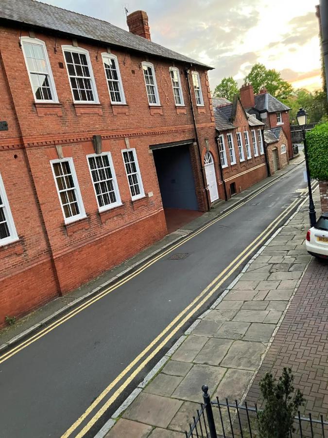 Central Chester Bedrooms エクステリア 写真